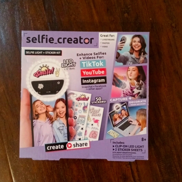 NWT Selfie Creator | Create & Share | Enhance Selfie Game | - Picture 1 of 3